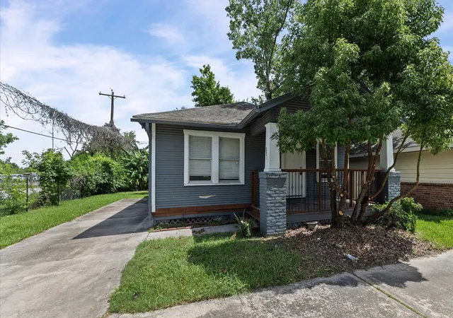 Photo 2 of Single family home for sale at 6714 Schuller Rd, Houston, TX 77093 | MLS# 46886328 | Listing updated on 2026-09-16