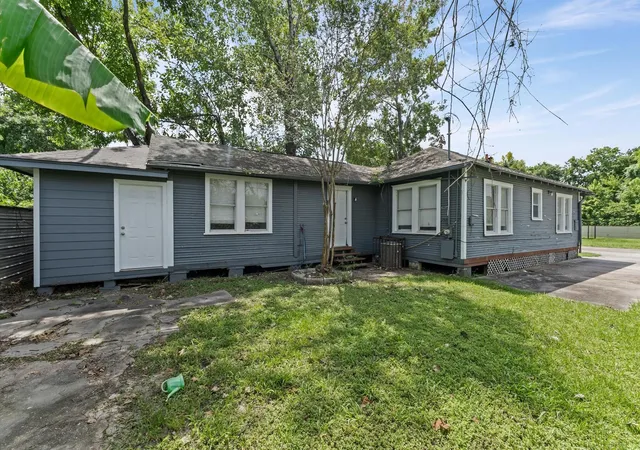 Photo 3 of Single family home for sale at 6714 Schuller Rd, Houston, TX 77093 | MLS# 46886328 | Listing updated on 2026-09-16