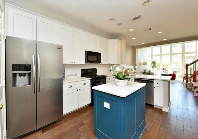 5th image of 8814 Silent Willow Ln, Sugar Land, TX 77479 | MLS# 53892255