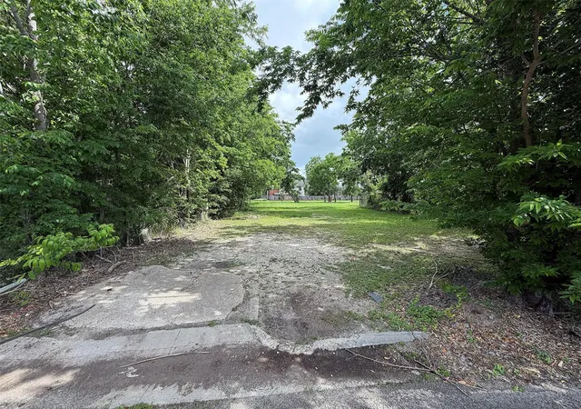 Photo 4 of Land for sale at 3213 Orange St, Houston, TX 77020 | MLS# 82880730 | Listing updated on 2026-05-24