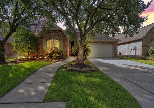 Photo 2 of Single family home for sale at 21067 Williams Crk Dr, Porter, TX 77365 | MLS# 77205094 | Listing updated on 2026-08-31
