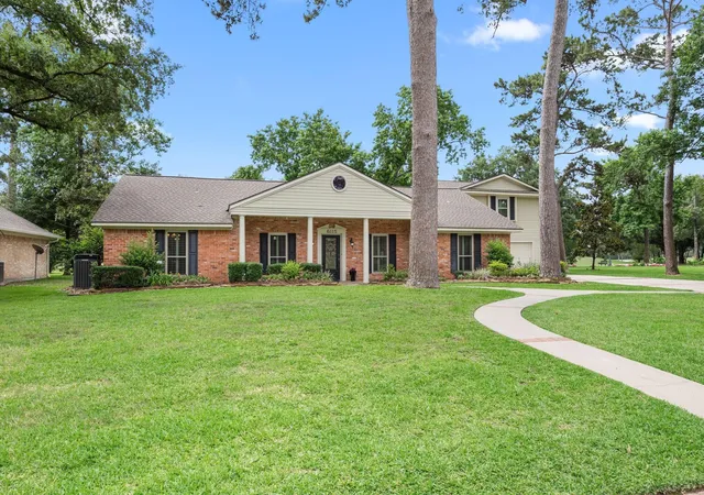 Photo 1 of Sale Pending at 6115 Bermuda Dunes Dr, Houston, TX 77069 | MLS# 38019295 | Listing updated on 2026-09-16