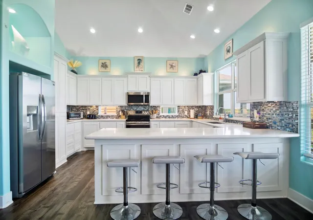 4th image of 929 Magnolia Ln, Port Bolivar, TX 77650 | MLS# 33863305