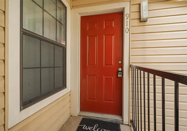 1st image of 2750 Holly Hall St #910, Houston, TX 77054 | MLS# 12694425