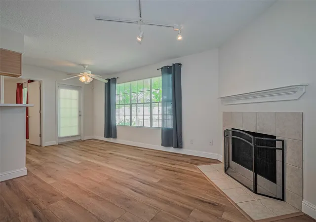 4th image of 2750 Holly Hall St #910, Houston, TX 77054 | MLS# 12694425