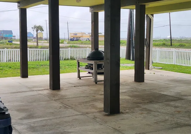 2nd image of 119 Velasco Shores Shr, Freeport, TX 77541 | MLS# 42001059