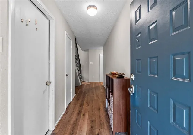 3rd image of 1118 Killarney Ave, Friendswood, TX 77546 | MLS# 7432734