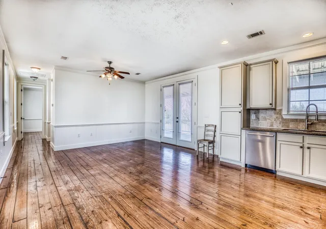 Homes for sale in Fayetteville, TX | 3831 Meadow View Ln, Fayetteville, TX 78940 | MLS# 86329574