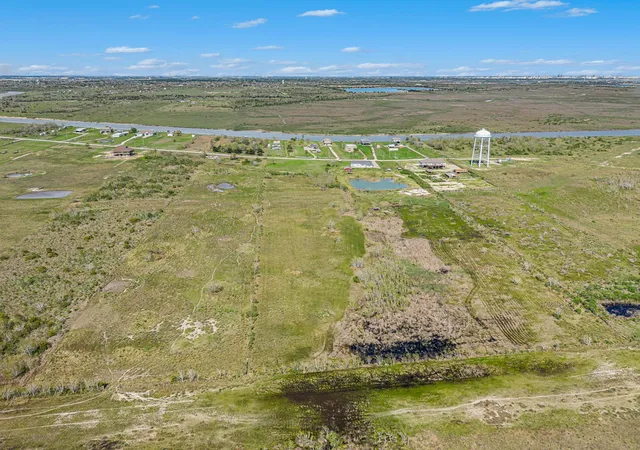 Photo 4 of Land for sale at 0000 S Redfish St, Hitchcock, TX 77563 | MLS# 95249131 | Listing updated on 2026-08-26