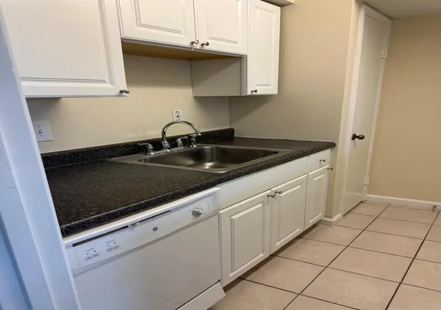 5th image of 6402 Del Monte Dr #57, Houston, TX 77057 | MLS# 33914658