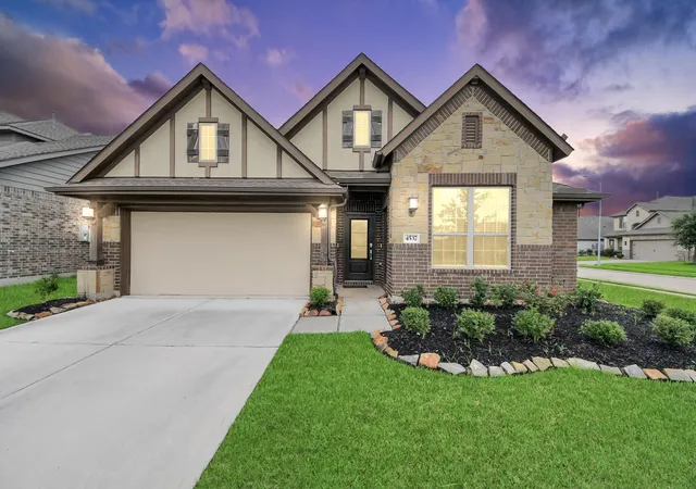 Photo 2 of Single family home for sale at 4537 Whitehaven Pine Way, Rosharon, TX 77583 | MLS# 38507522 | Listing updated on 2026-09-12