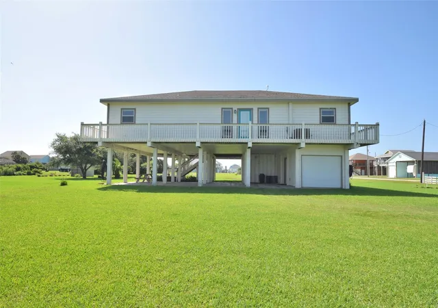 Photo 2 of Single family home for sale at 960 Alberdie Dr, Port Bolivar, TX 77650 | MLS# 58917054 | Listing updated on 2026-06-14