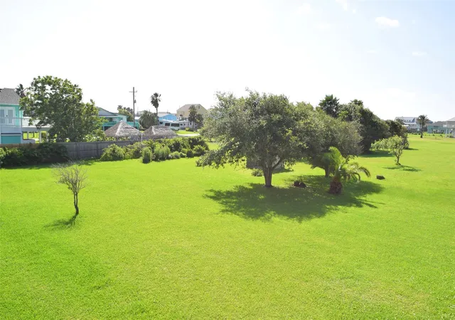 Photo 3 of Single family home for sale at 960 Alberdie Dr, Port Bolivar, TX 77650 | MLS# 58917054 | Listing updated on 2026-06-14