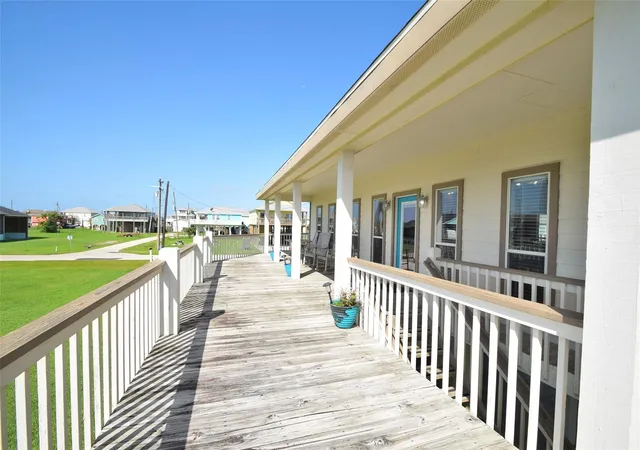 Photo 4 of Single family home for sale at 960 Alberdie Dr, Port Bolivar, TX 77650 | MLS# 58917054 | Listing updated on 2026-06-14