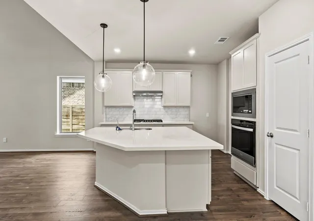 Photo 3 of Single family home for sale at 9389 Cordial Cir, Montgomery, TX 77316 | MLS# 80517794 | Listing updated on 2026-09-13