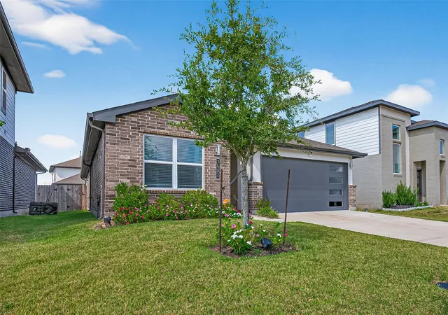 Photo 1 of Single family home for sale at 7502 Sonora Star Ln, Richmond, TX 77407 | MLS# 72465023 | Listing updated on 2026-10-06