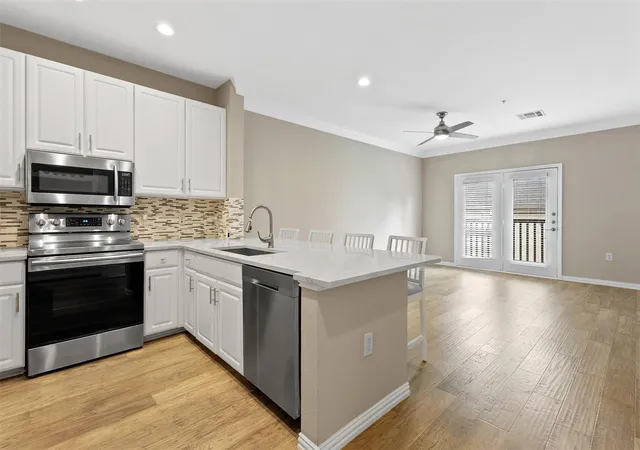 2nd image of 2400 Mccue Rd #312, Houston, TX 77056 | MLS# 79533836
