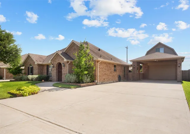 49th image of 3408 Patagonia St, Dickinson, TX 77539 | MLS# 25272743