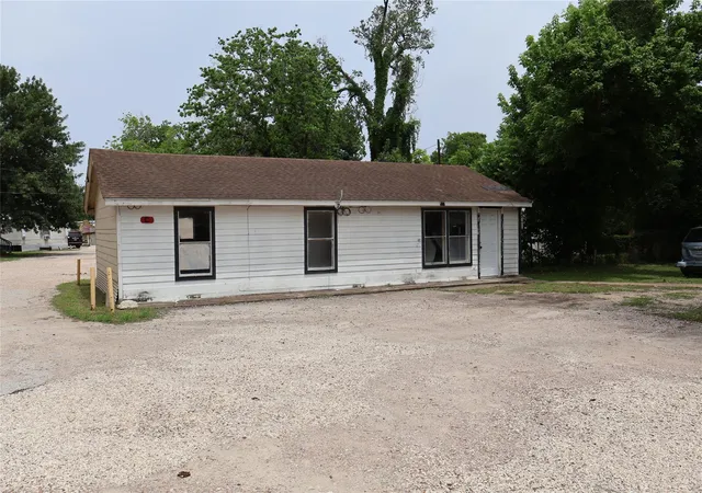 Photo 3 of Land for sale at 7909 Easton St, Houston, TX 77017 | MLS# 86462005 | Listing updated on 2026-08-20