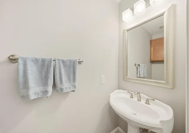4th image of 300 St Joseph Pkwy #302, Houston, TX 77002 | MLS# 40516384