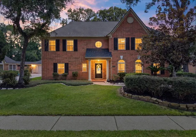 1st image of 4318 Island Hills Dr, Houston, TX 77059 | MLS# 97285921
