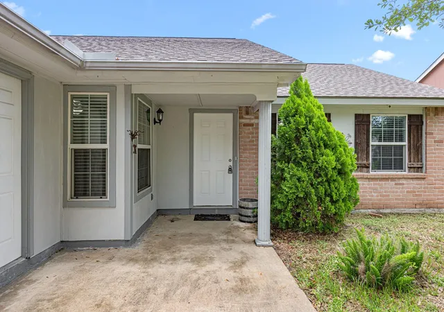 Photo 3 of Single family home for sale at 16918 Nevisway St, Houston, TX 77084 | MLS# 91307694 | Listing updated on 2026-09-20