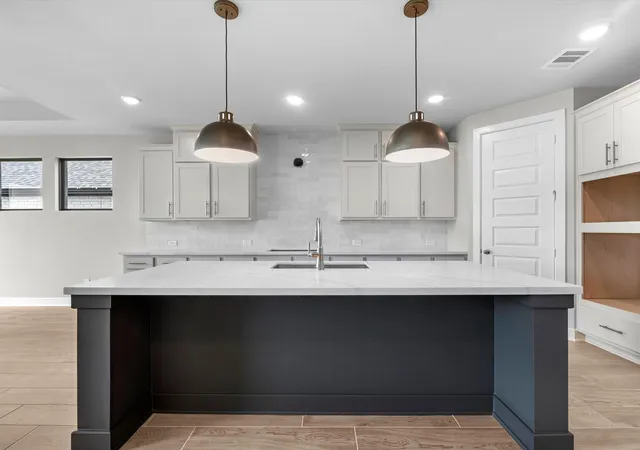 Photo 4 of Single family home for sale at 5526 Bermuda Sands Dr, Katy, TX 77493 | MLS# 97786027 | Listing updated on 2026-08-06