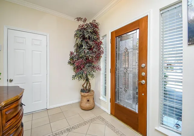 3rd image of 15611 Oakworth Ct, Sugar Land, TX 77498 | MLS# 75044409