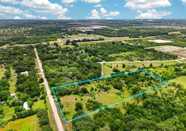 3rd image of 5955 Lynette Cir, Bryan, TX 77807 | MLS# 43989853