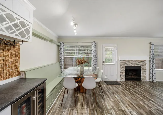 5th image of 38 Wineberry Pl, The Woodlands, TX 77382 | MLS# 59416041