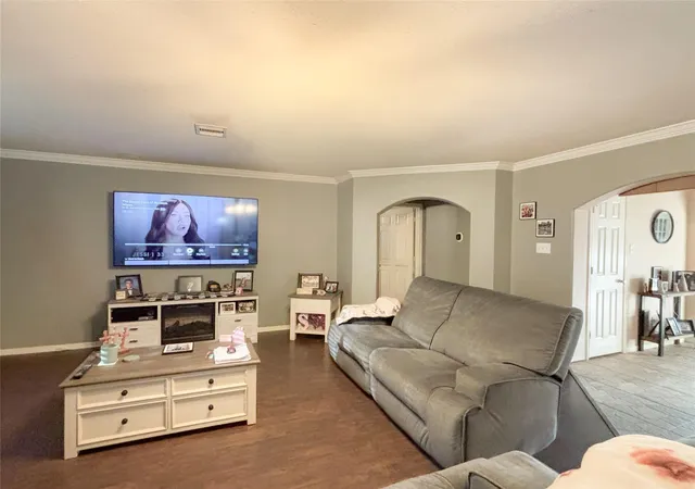 Photo 3 of Single family home for sale at 3811 Trent Cvs Ln, Pearland, TX 77584 | MLS# 51496706 | Listing updated on 2026-06-25