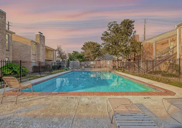 1st image of 700 Thicket Ln #306, Houston, TX 77079 | MLS# 21331653
