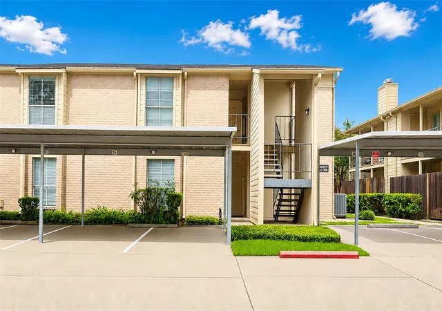 2nd image of 700 Thicket Ln #306, Houston, TX 77079 | MLS# 21331653