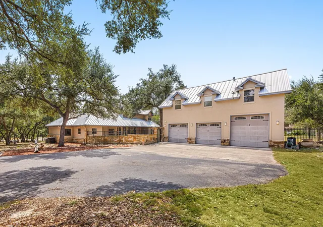 Photo 2 of Single family home for sale at 373 Wentworth, Spring Branch, TX 78070 | MLS# 15308609 | Listing updated on 2026-09-12