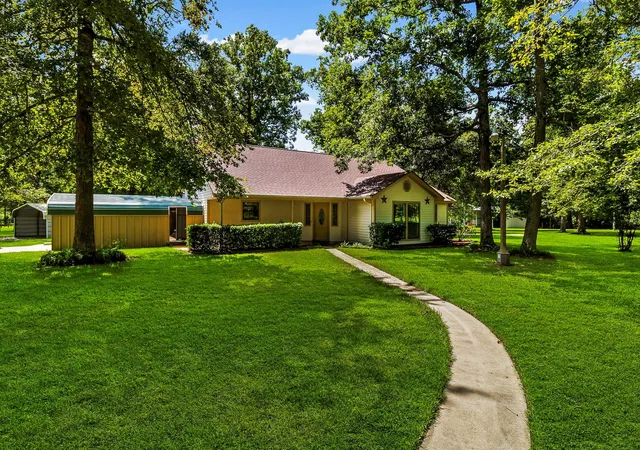 1st image of 846 Savannah Ln, Livingston, TX 77351 | MLS# 92167525