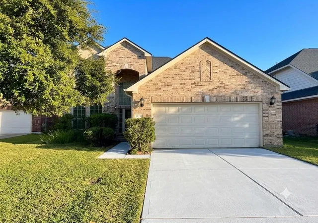 Homes for sale in Houston, TX | 13715 Clear Trail Ln, Houston, TX 77034 | MLS# 10834145