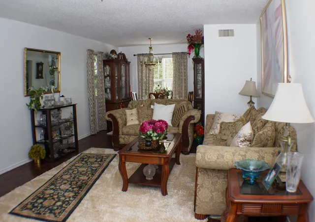 Photo 3 of Single family home for sale at 2603 Virginia Ave, League City, TX 77573 | MLS# 51024565 | Listing updated on 2026-02-09