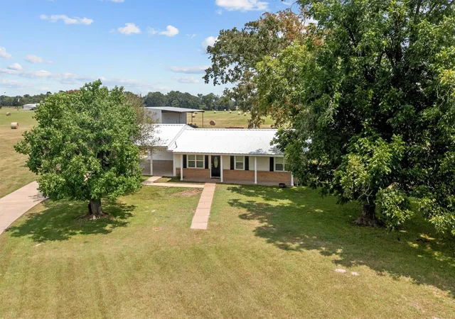 Homes for sale in Lovelady, TX | 8279 State Hwy 19 S, Lovelady, TX 75851 | MLS# 66366511
