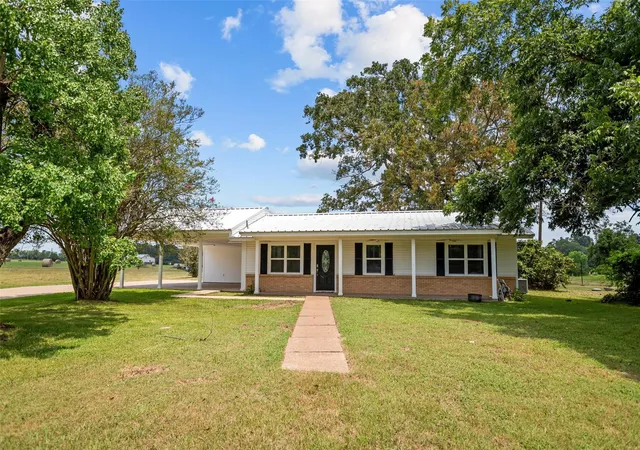 Homes for sale in Lovelady, TX | 8279 State Hwy 19 S, Lovelady, TX 75851 | MLS# 66366511