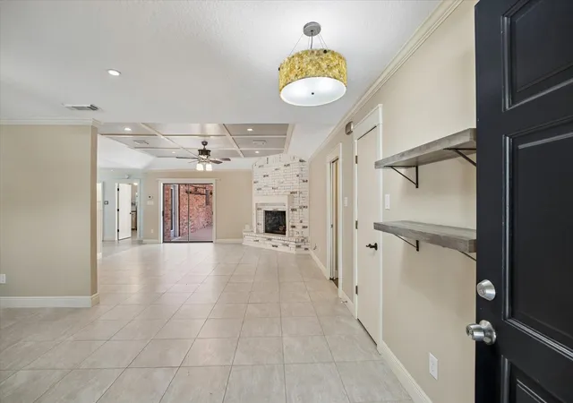 Photo 3 of Single family home for sale at 19614 Suncove Ln, Humble, TX 77346 | MLS# 4703211 | Listing updated on 2026-08-28