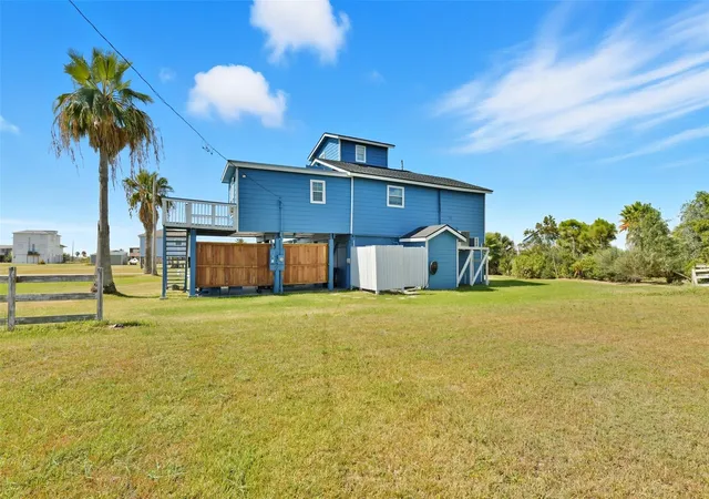 Photo 3 of Single family home for sale at 3917 3rd Street, Galveston, TX 77554 | MLS# 17620234 | Listing updated on 2026-08-27