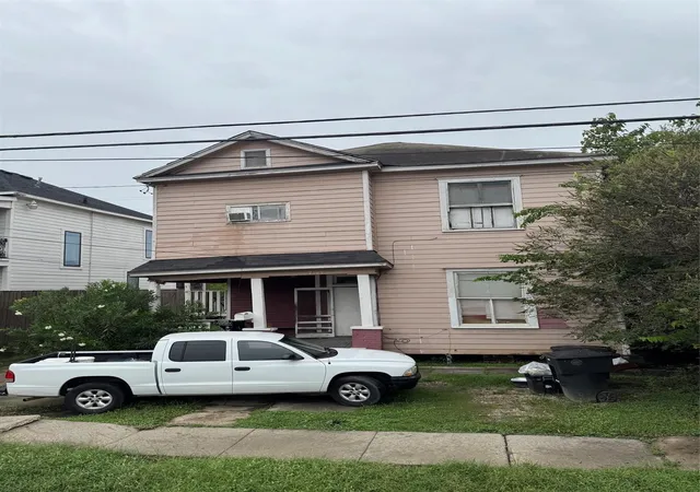 Multi family home for sale at 2305 Terry St, Houston, TX 77009 | MLS# 47197528