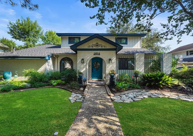 Photo 1 of Single family home for sale at 14014 Locke Ln, Houston, TX 77077 | MLS# 75281197 | Listing updated on 2026-08-15