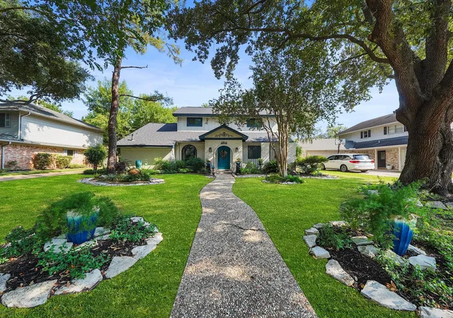 Photo 2 of Single family home for sale at 14014 Locke Ln, Houston, TX 77077 | MLS# 75281197 | Listing updated on 2026-08-15