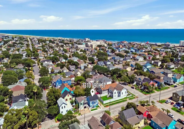 29th image of 1310 19th St, Galveston, TX 77550 | MLS# 17257341