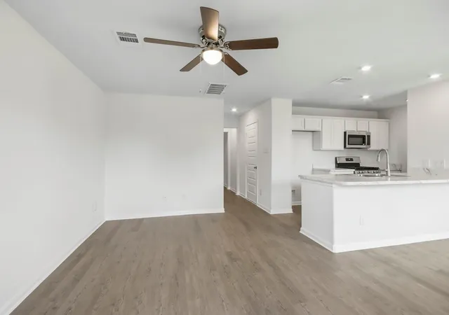 Photo 3 of Single family home for sale at 108 Road 51026, Cleveland, TX 77327 | MLS# 42595479 | Listing updated on 2026-10-20