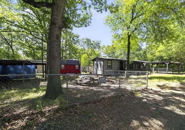Homes for sale in Malakoff, TX | 14029 Sitting Bull, Malakoff, TX 75148 | MLS# 98147603