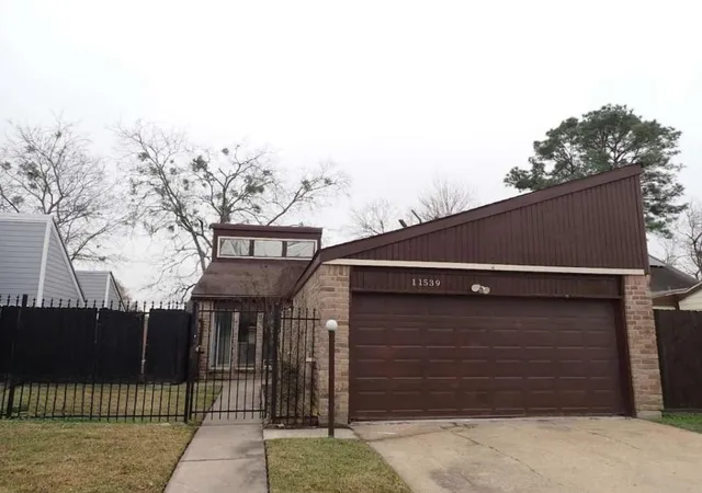 Photo 1 of Sale Pending at 11539 Bellerive Dr, Houston, TX 77072 | MLS# 87513527 | Listing updated on 2026-09-08