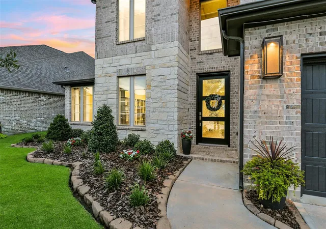 Photo 3 of Single family home for sale at 20602 Grazing Foal Ln, Tomball, TX 77377 | MLS# 53987030 | Listing updated on 2026-09-12