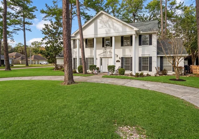 Photo 2 of Single family home for sale at 10822 Creektree Dr, Houston, TX 77070 | MLS# 45214152 | Listing updated on 2026-08-26